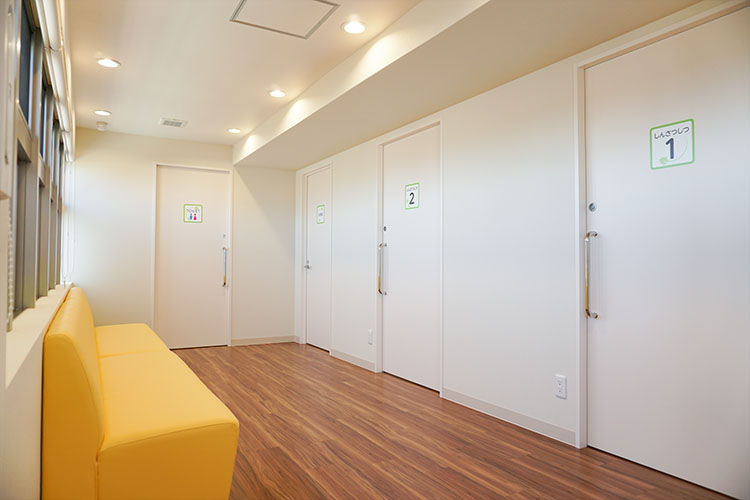 診察室前待合室